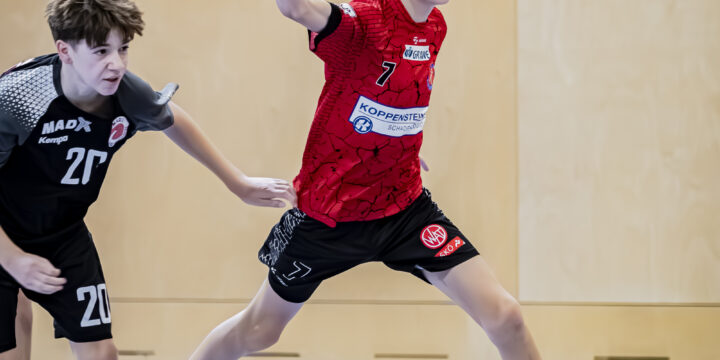 U 13 und die 40 Tore, Erfolg für Frauenteam