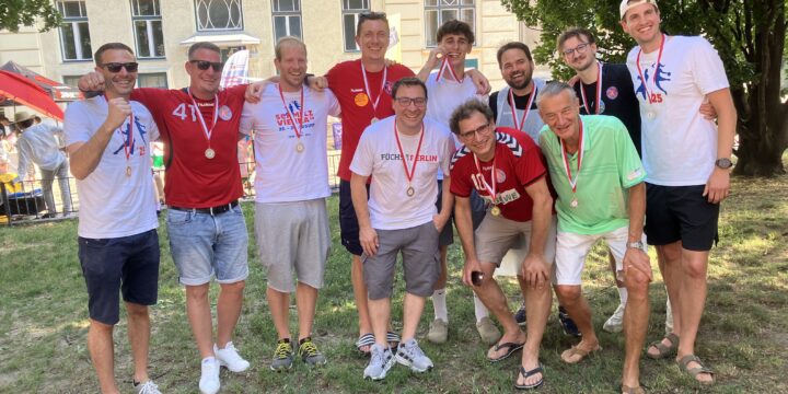 Grätzlfest mit Meister-Ehrung für Fünfhauser Pink Panther
